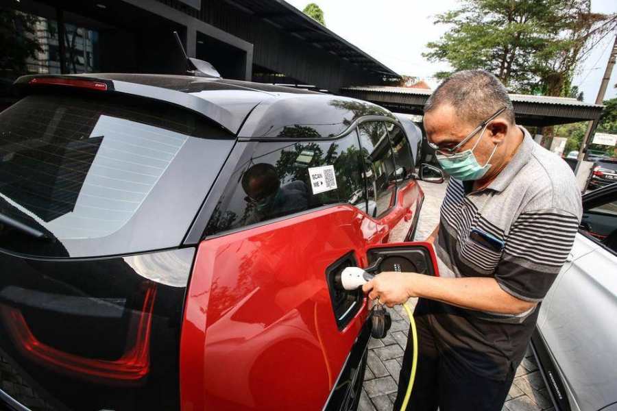 Mengungkap Misteri: Mengapa Baterai Indonesia Melejit Pakai Lithium, Bukan Nikel?