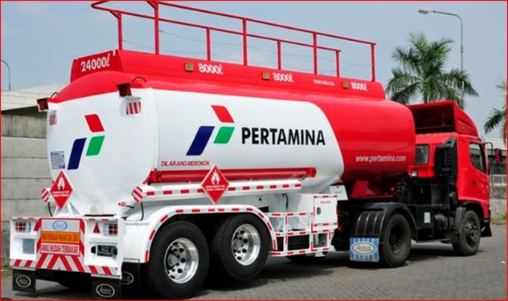 Apa fungsi salah satu as roda bisa terangkat pada saat muatan kosong?