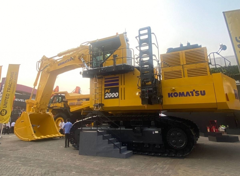 Komatsu Pamerkan Kehebatan Excavator PC 2000 di IEE 2023