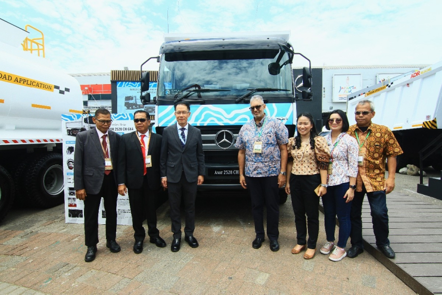 Daimler Truck Indonesia Hadir Melayani Customer Tambang di Mining Indonesia