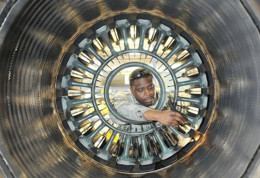 Mekanik Alat Berat: Penjaga Tangguh di Balik Alat Miliaran