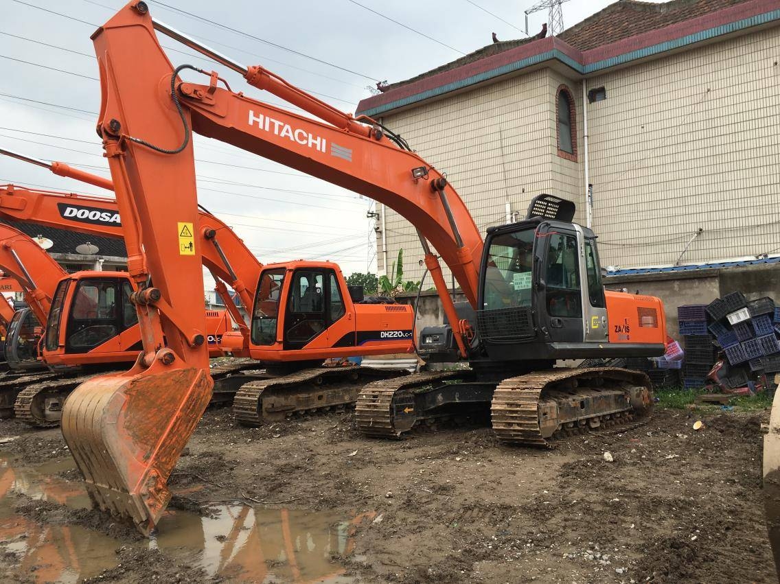 Dapatkan Penawaran Terbaik! Temukan Harga Termurah untuk Excavator Hitachi PC 200 Baru di Indonesia