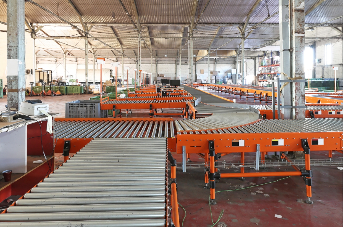 Gravity Roller: Solusi Material Handling yang Efisien
