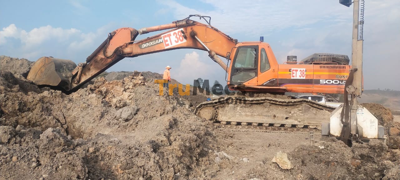 Jual Excavator Doosan Sl-500 De12tia Bekas Tanpa Engine | Trumecs
